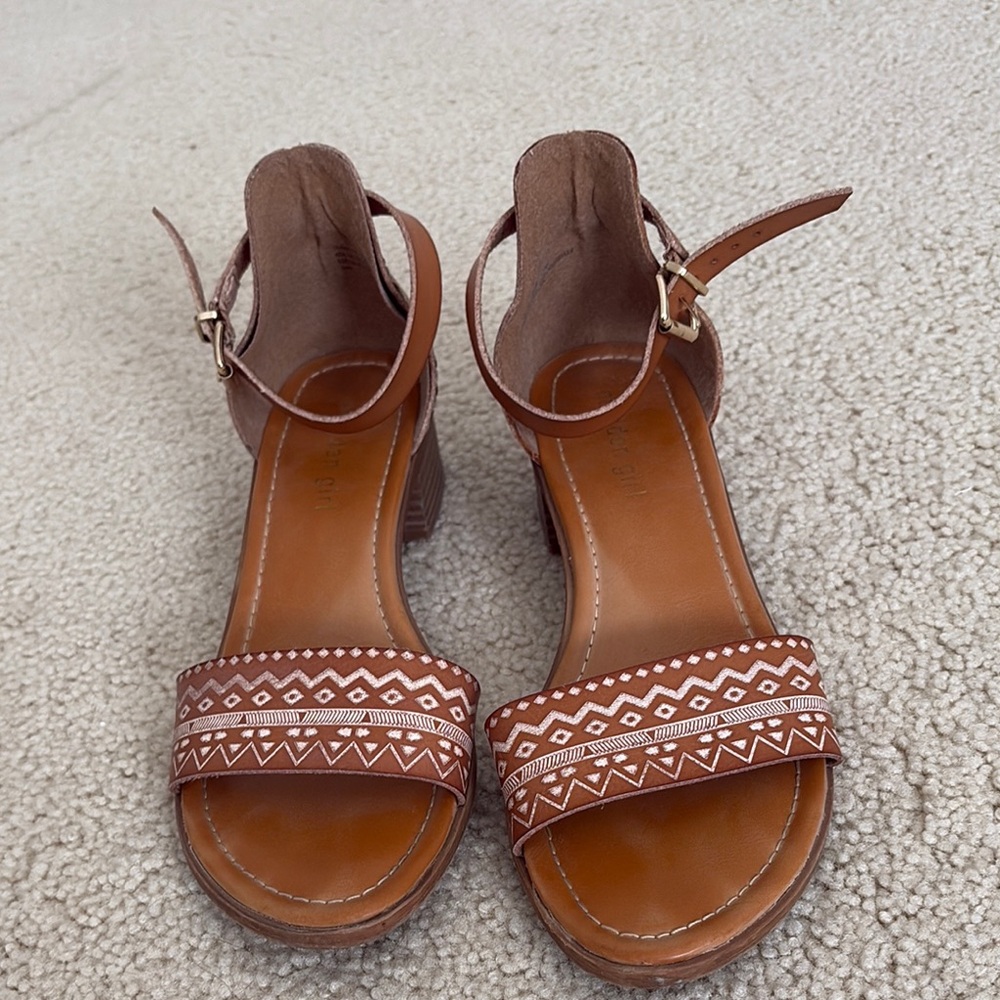 Madden Girl Tan Patterned Sandals